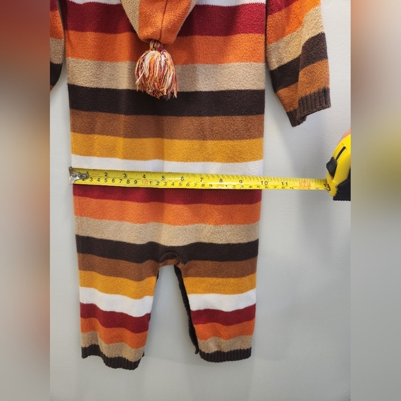 GAP Baby 6-12 months Onesie, Bunting suit, Outdoor wear, Cap with Pompom, Unisex - Picture 11 of 11